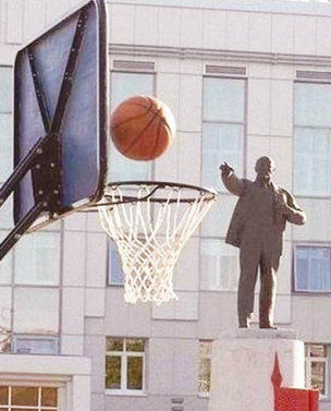 Lenin scores a basket - funny basketball pictures