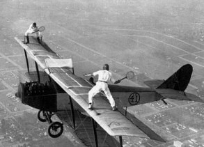 Plane Tennis