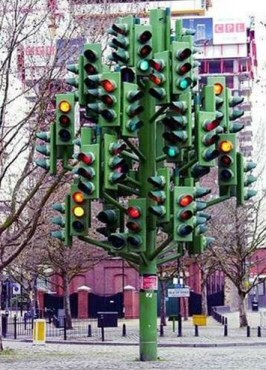 Road Sign Confusion - traffic lights