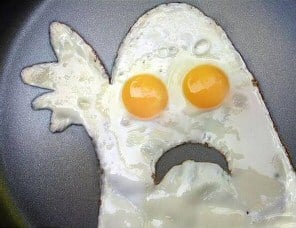 Eggs in pan in shape of ghost