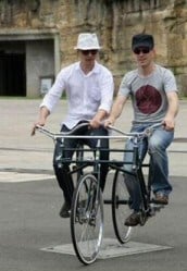 Bi-cycle
