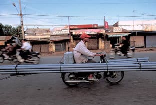 Dangerous load on bike