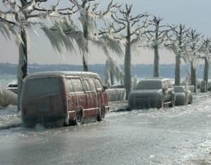 Frozen sea - Freezing Spray